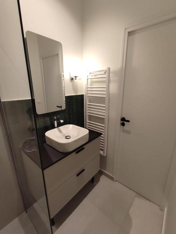 Suite Confortable Sur Le Canal Saint-Martin / Republique Paryż Zewnętrze zdjęcie